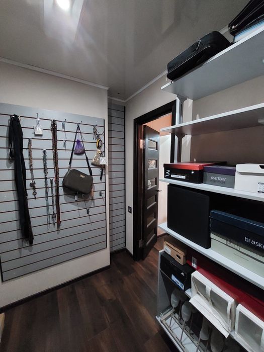 Продам 3 комн квартиру район Достык Молл