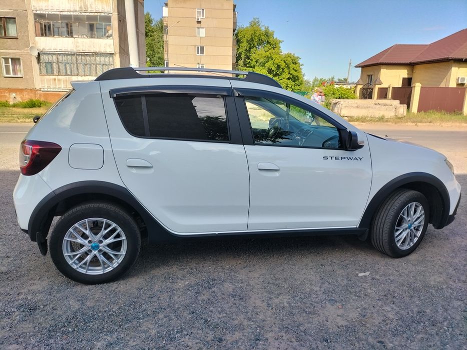 Продам Рено Сандеро