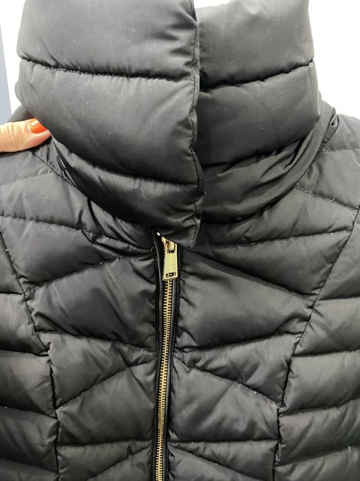 Зимно яке с пух и пера на Guess