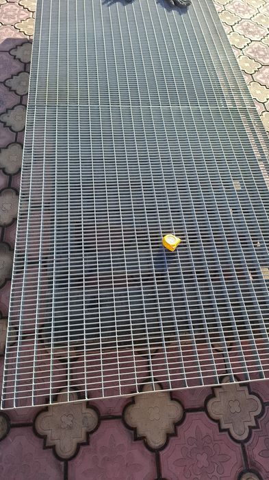 Trepte și grătare galvanizate