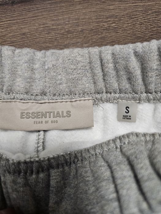 Pantaloni scurti Essentials