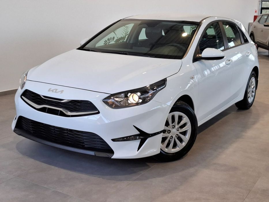 Kia Ceed CEED PE 1.5 T-GDi 6MT BEST MY25 - Livrare din stoc
