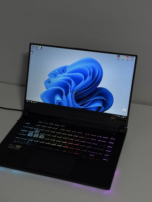 Ноутбук Asus Rog Stix