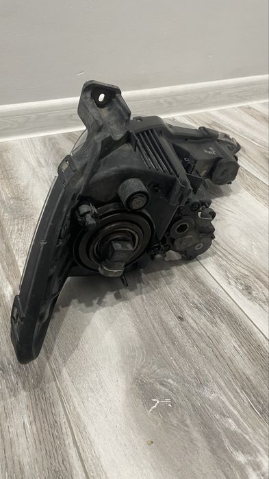 Противотуманная фара Hyundai sonata 2012 год