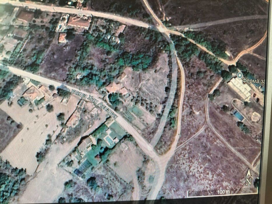 Продава поземлен имот