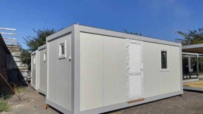 Vand containere modulare la super preț