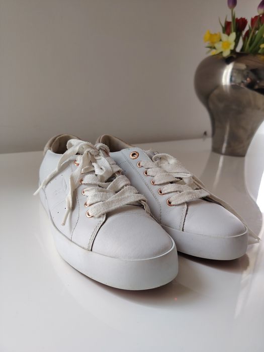 Trussardi 38 piele