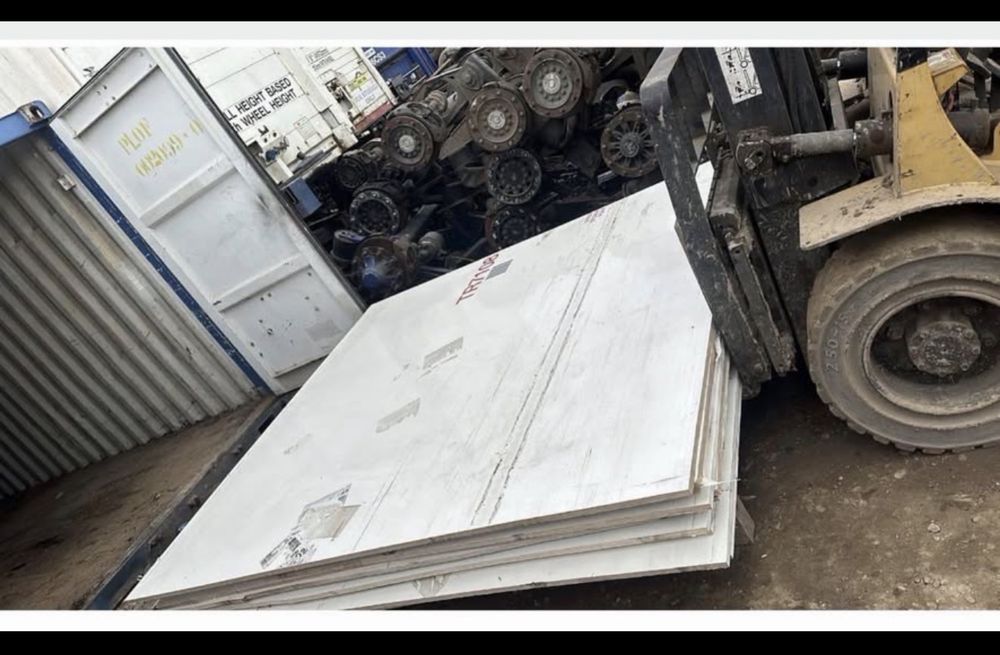 Panouri TEGO provenite semiremorci de camion din 2x2m