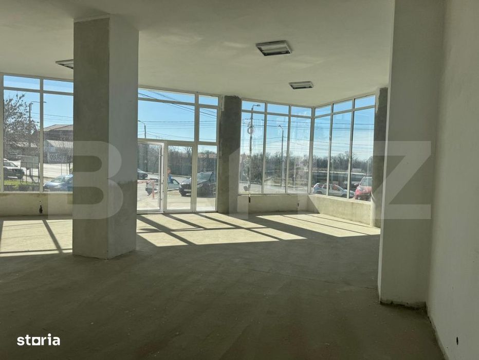 Spatiu comercial, 300 mp, zona Valea Rosie