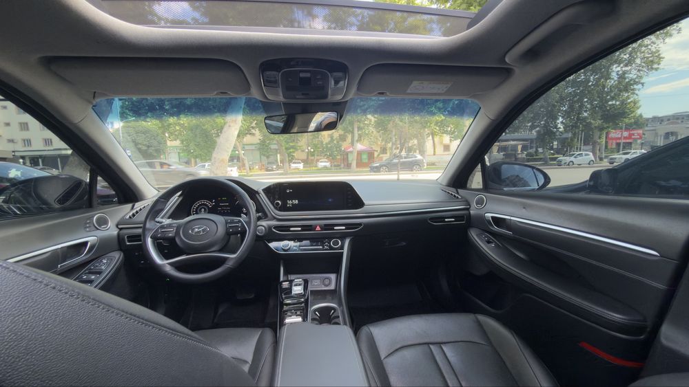 Hyundai Sonata full