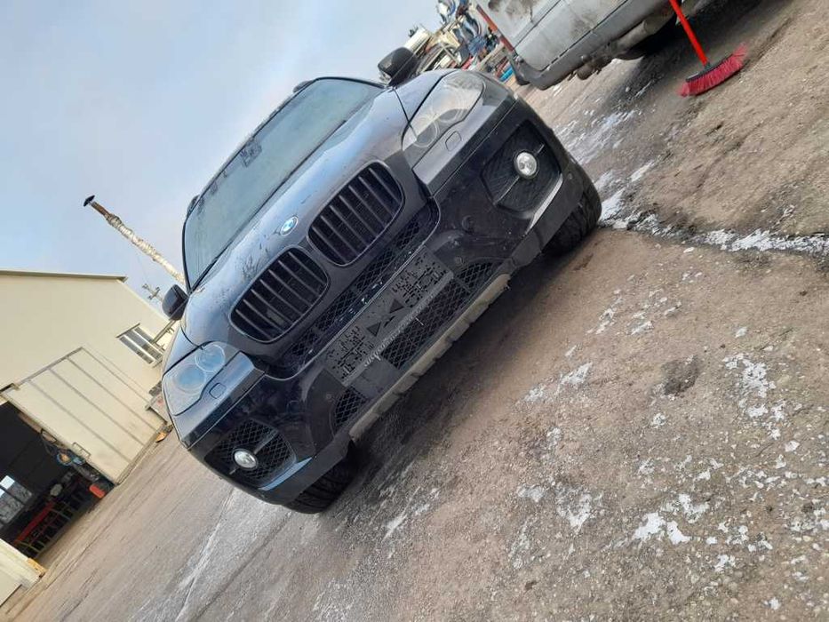 Dezmembram BMW X6 E71 3.0 d -2013/ E71 xDrive 50 i / 4.4 benzina-2012