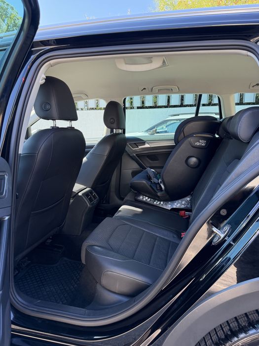 VW Golf Alltrack 4x4  2015г.