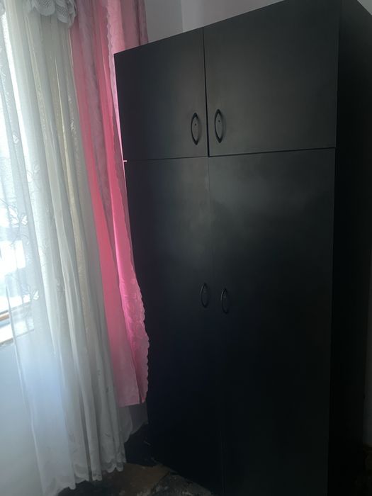 Dulap 4 uși, culoare wenge, stare foarte bună