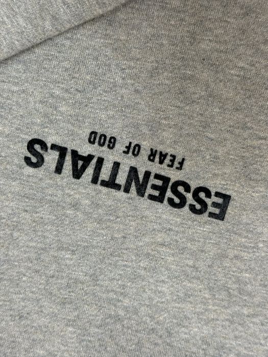 Серое худи Essentials