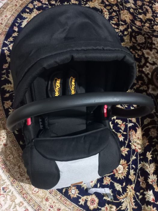 Продам коляску и автт сиденье