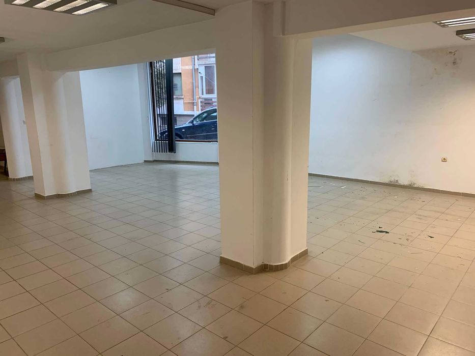 Дава се под наем Магазин в Велико Търново, Център - 109 кв.м за 150000 € - Снимка #5