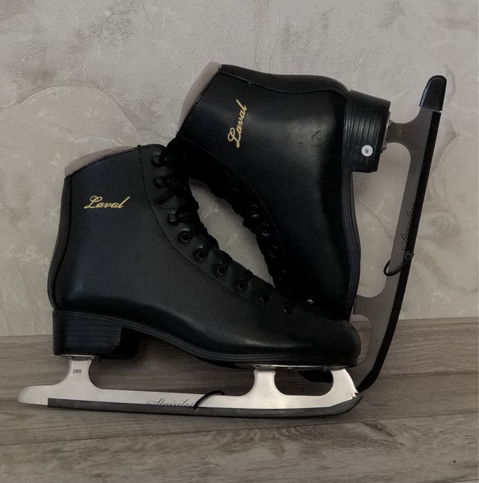 Фигурные коньки 40р