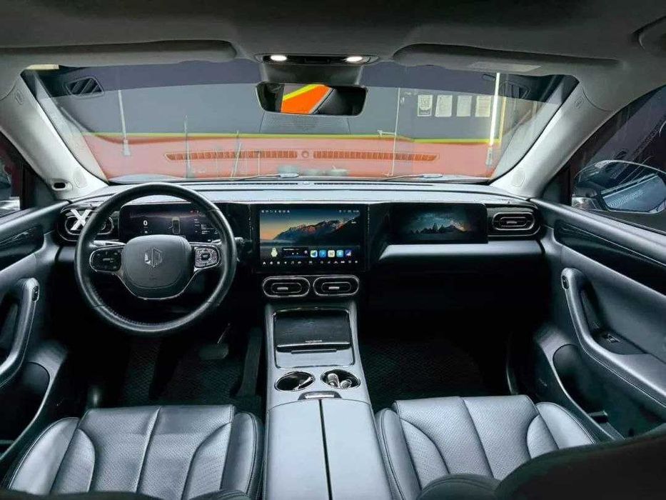 Продается Leapmotor C11 EV Performance 4WD