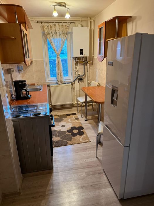 Proprietar închiriez apartament 2 camere in Deva