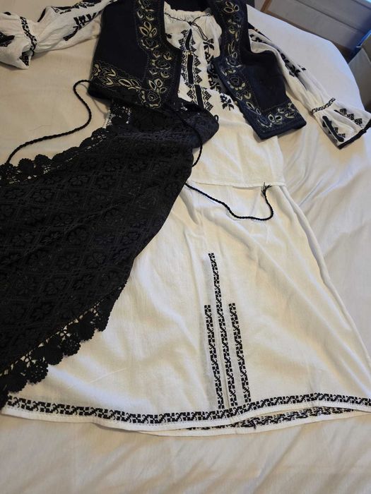 Costum popular femeiesc Mărginimea Sibiului / Ardeal