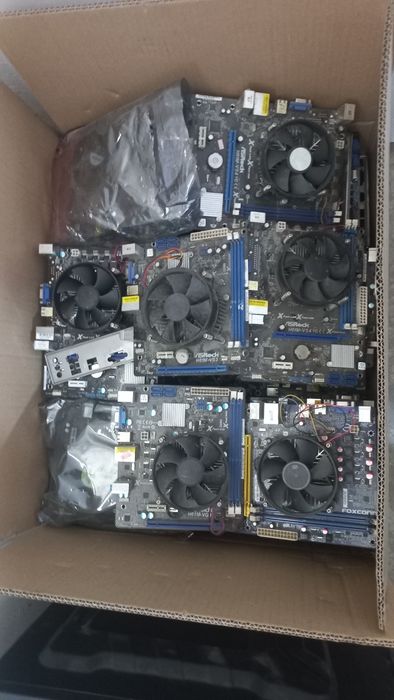 Kompyuter platalari sotiladi ddr 3 H 61