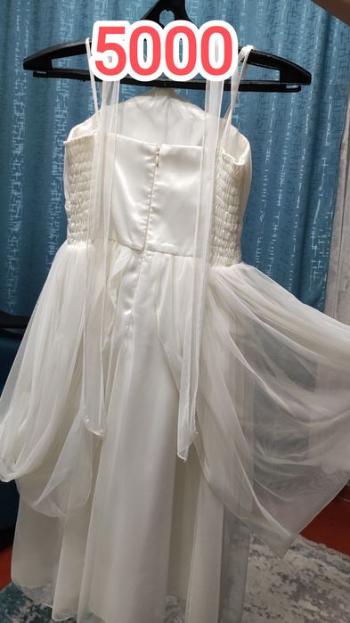 Продам детские, подростковые платья