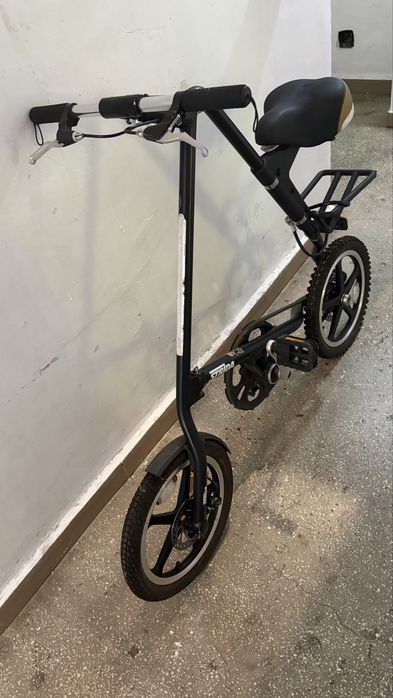 Bicicleta pliabila STRIDA