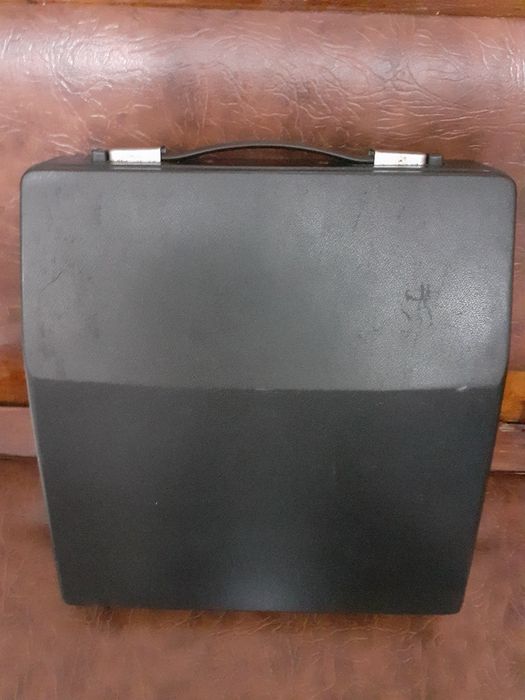 De vânzare mașină de scris veche