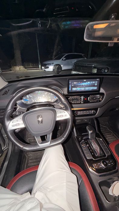 FAW Bestune T33 1.6 AT Luxury — 2022 yil Краска Родная