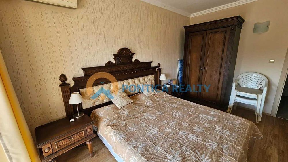 Предлагаме светъл и просторен двустаен апартамент в престижния комплекс Реджина Маре