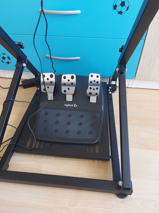 Геймърски волан със стойка 280€