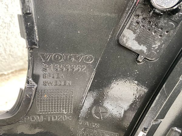 Bara fata cu spalator de faruri si 6 senzori VOLVO XC90 2015-2020 31353362