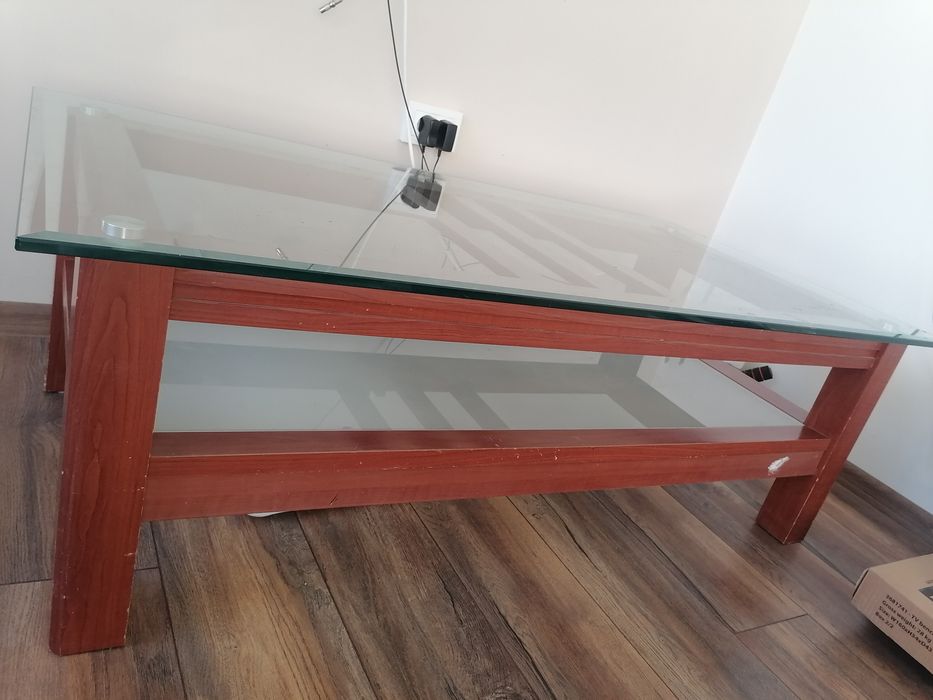 Маса за вашия хол