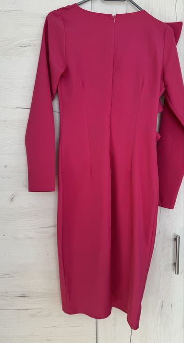 Rochie roz fucsia foarte elegantă