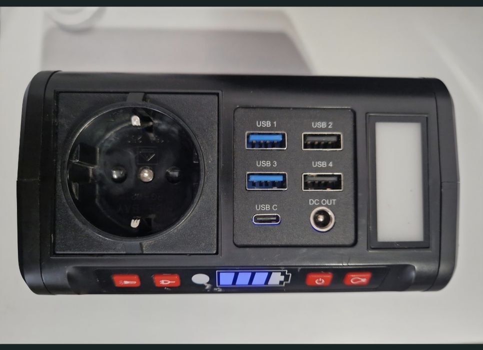 Vând powerbank ReVolt zx-3016-675