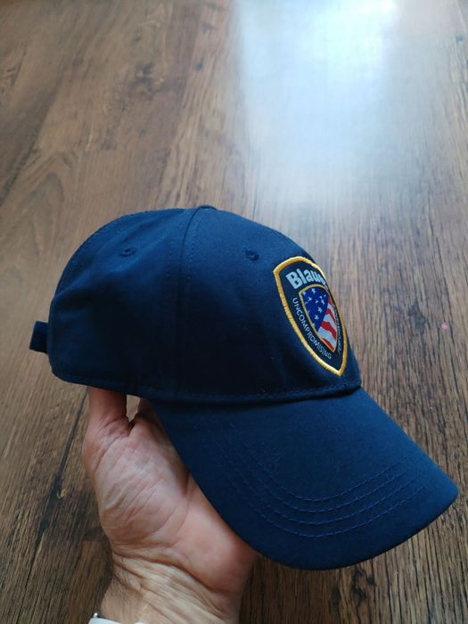 blauer usa - страхотна шапка КАТО НОВА