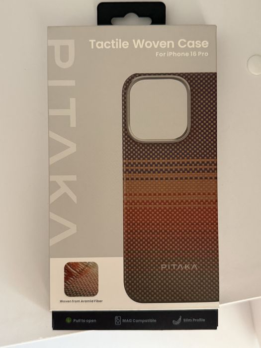 Чехол Pitaka на iPhone 16 pro