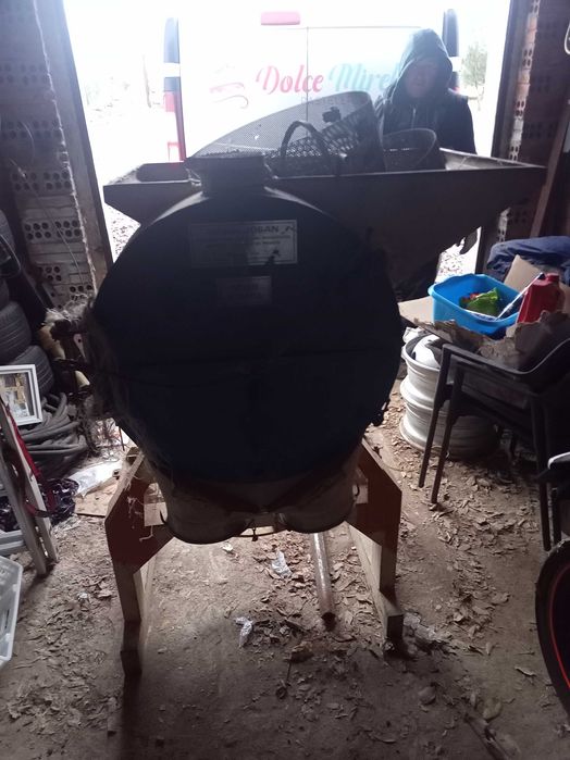 Moară cereale la cardan