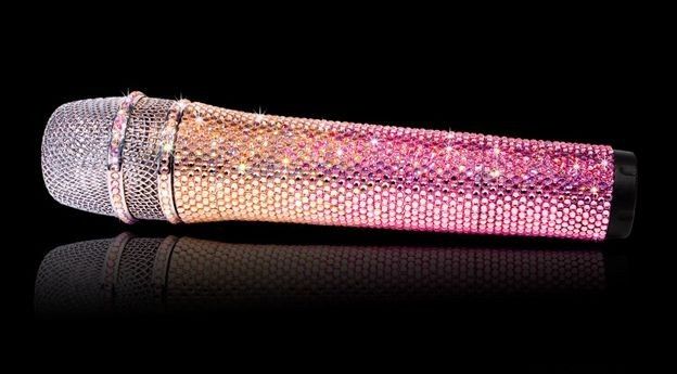 Микрофон в стразах