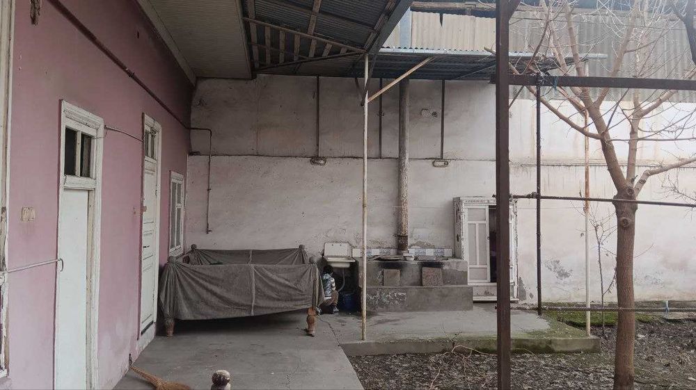 Уй сотилади 10 сотих 8 хона Пахтаобод