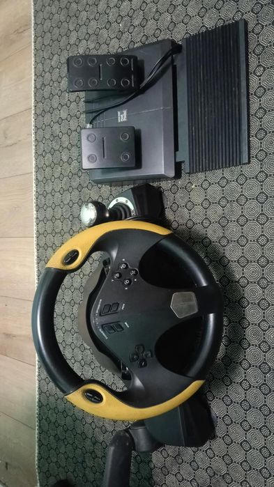 Vând volan gaming myria mg preț 300