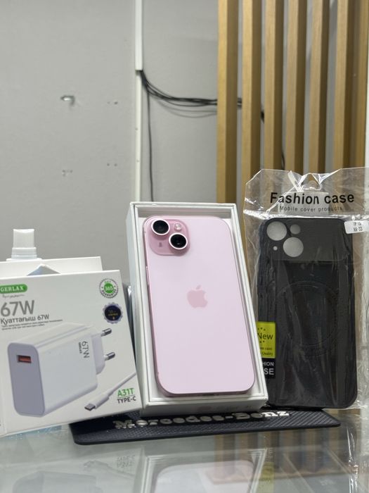 iPhone 15 в отличном состоянии