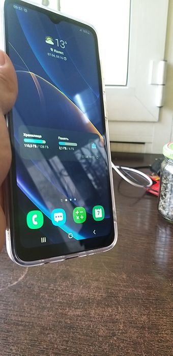 Samsung gelxei a70  128gb 6 azu aybi yoq xolati radnoy 100% rabochi