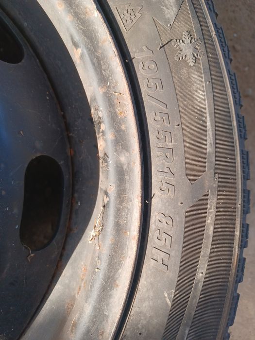 Зимни гуми 195/55 R15 - 4 броя