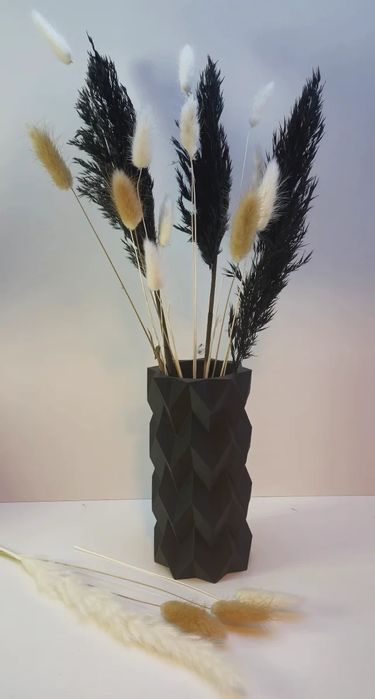Декоративна 3D принтираба ваза - модерен дизайн, стил за дома и офиса
