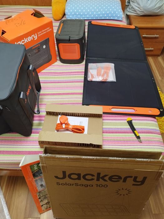 Stație energie jackery Explorer 1500w+panou solar 100w
