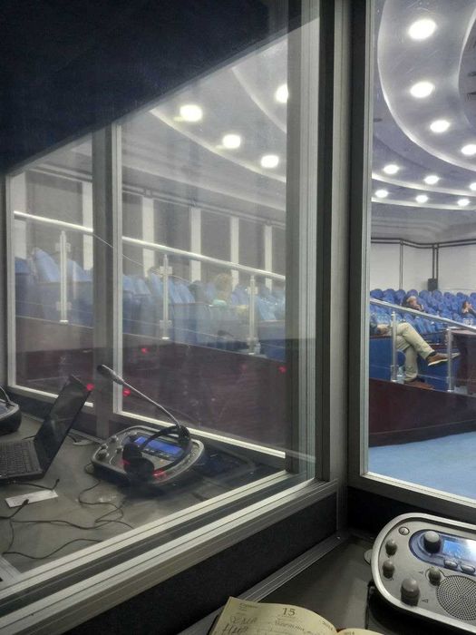 Синхронные переводы + Оборудование для синхронных переводов