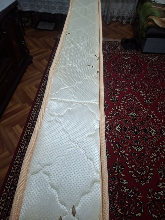 Продам матрас  1.9м÷80см.