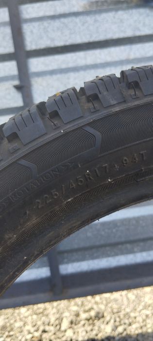 Одна шина r17 зима