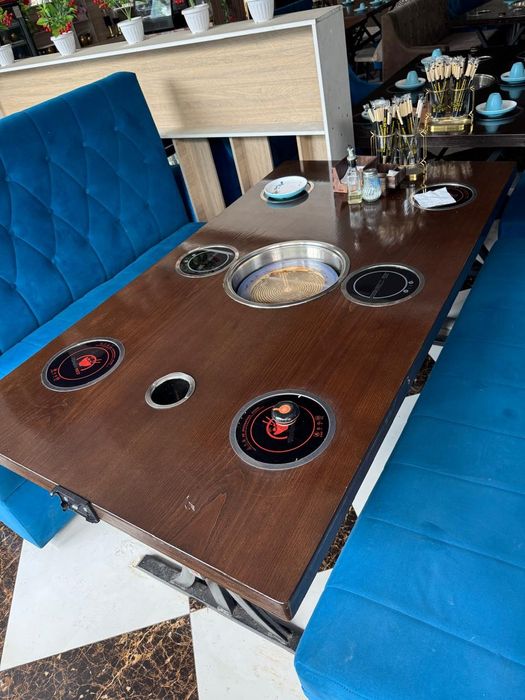 Продажа Диваны и столы для Хого